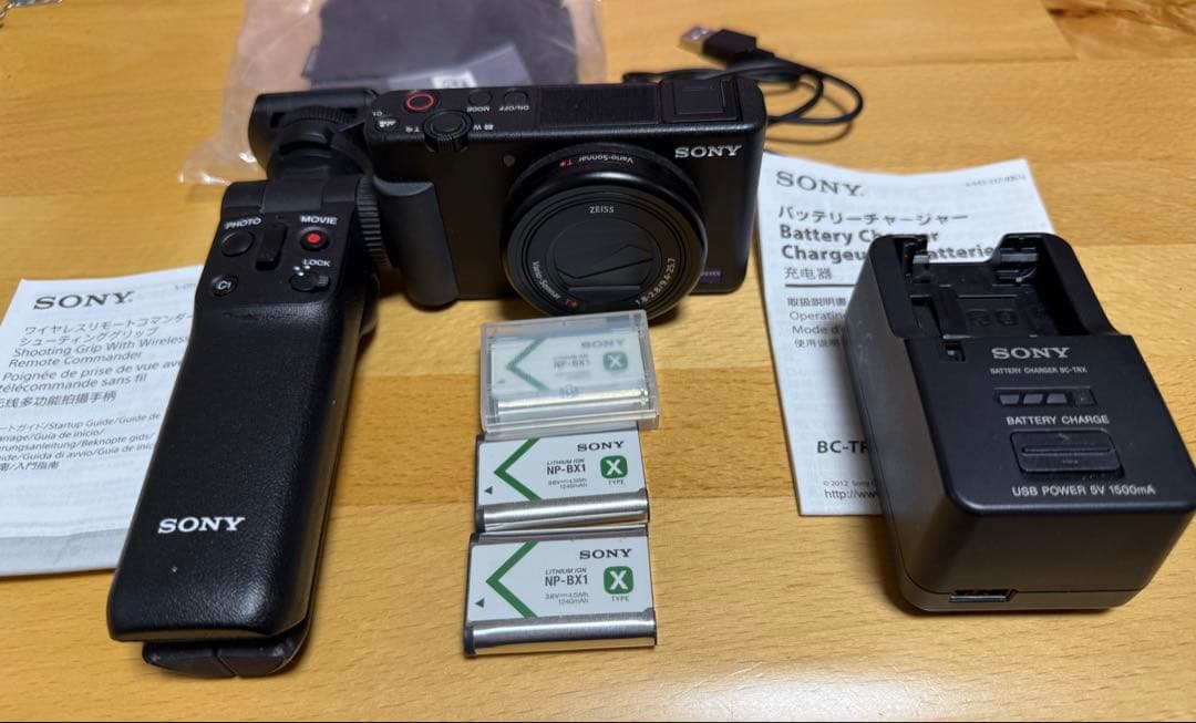 SONY VLOGCAM ZV-1 カメラ　シューティンググリップ予備バッテリ付