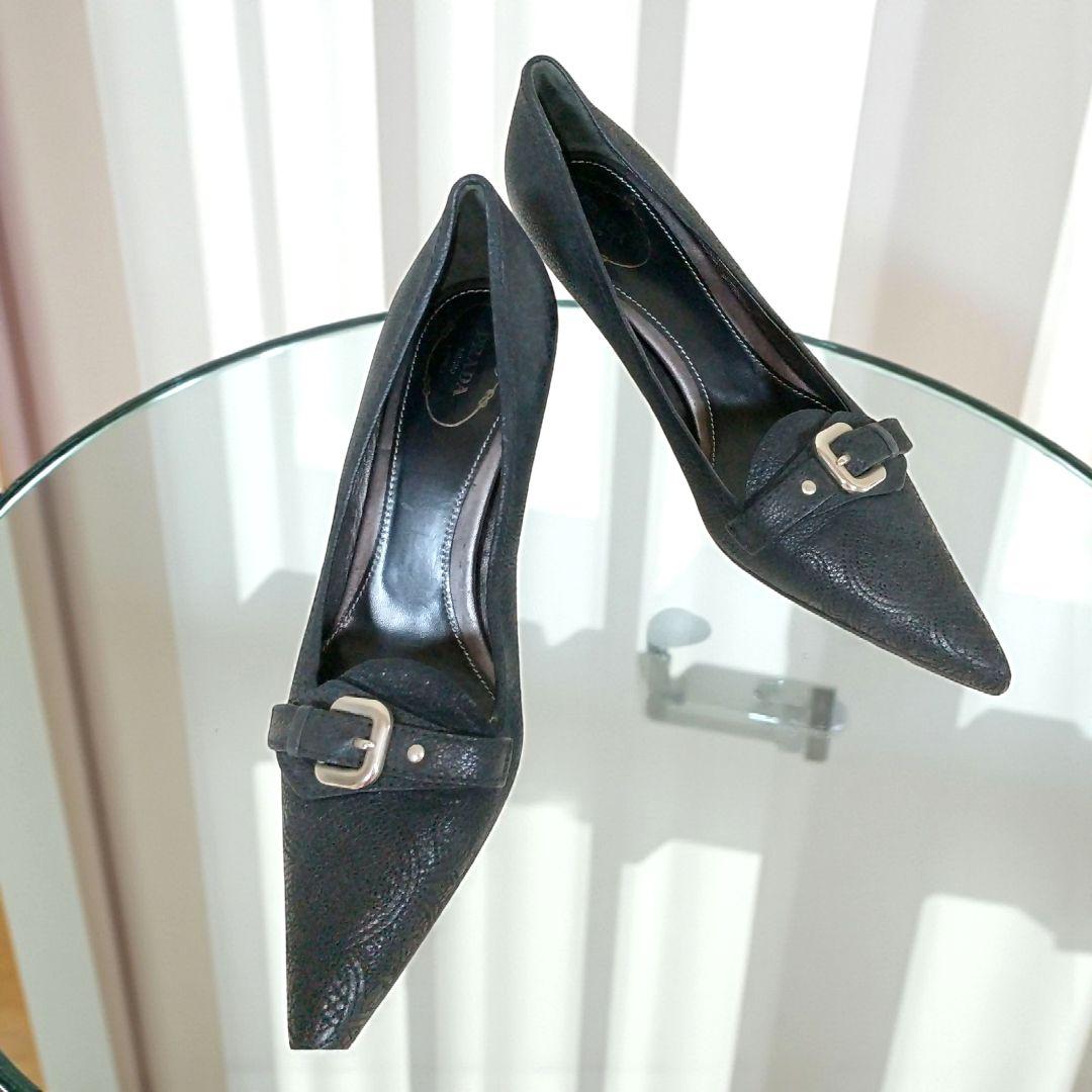 美品❢　PRADA　ポインテッドトゥ　BLACK　　ローヒール　　26cm