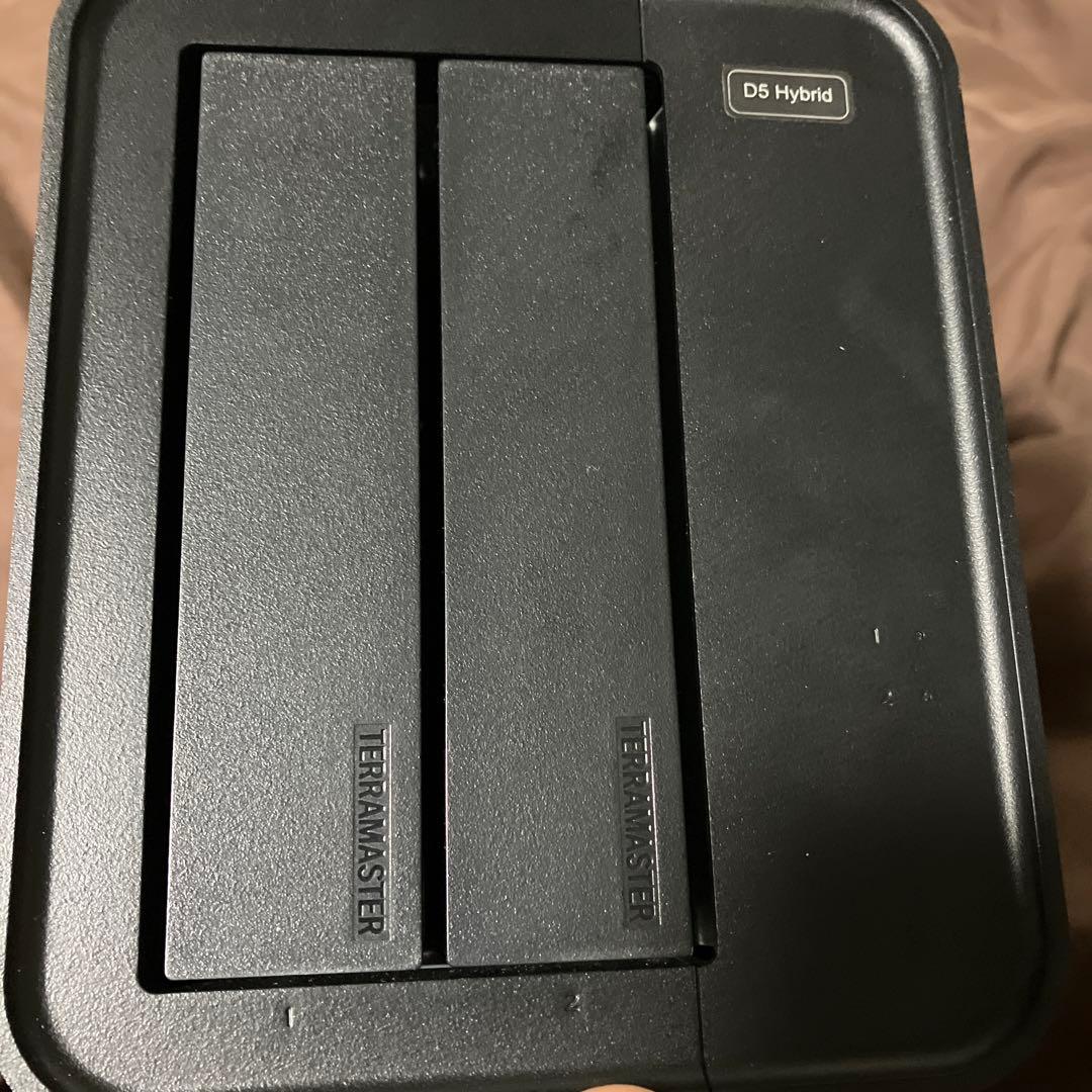 TERRAMASTER テラマスター D5 Hybrid HDD
