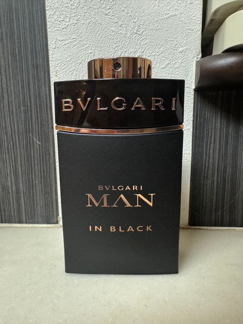 BVLGARI MAN IN BLACK 香水