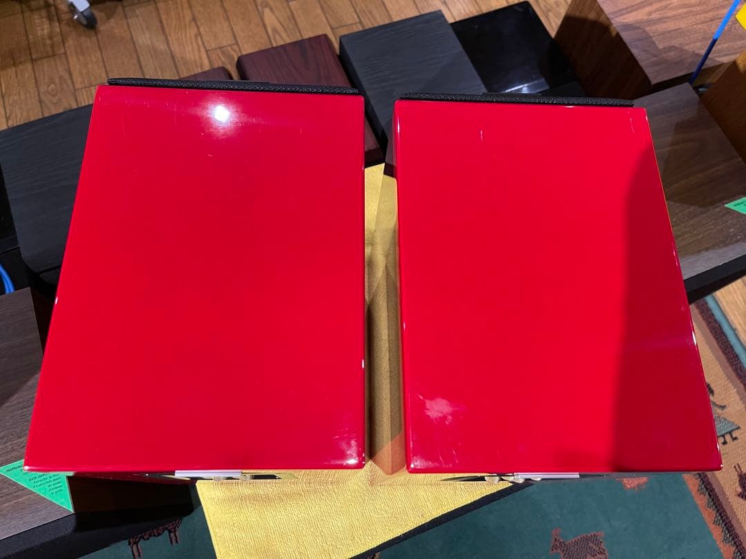 USHER S-520 Signature フェラーリレッド