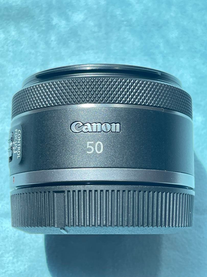 【中古】Canon RF50mm F1.8 STM＋純正フード・ポーチセット