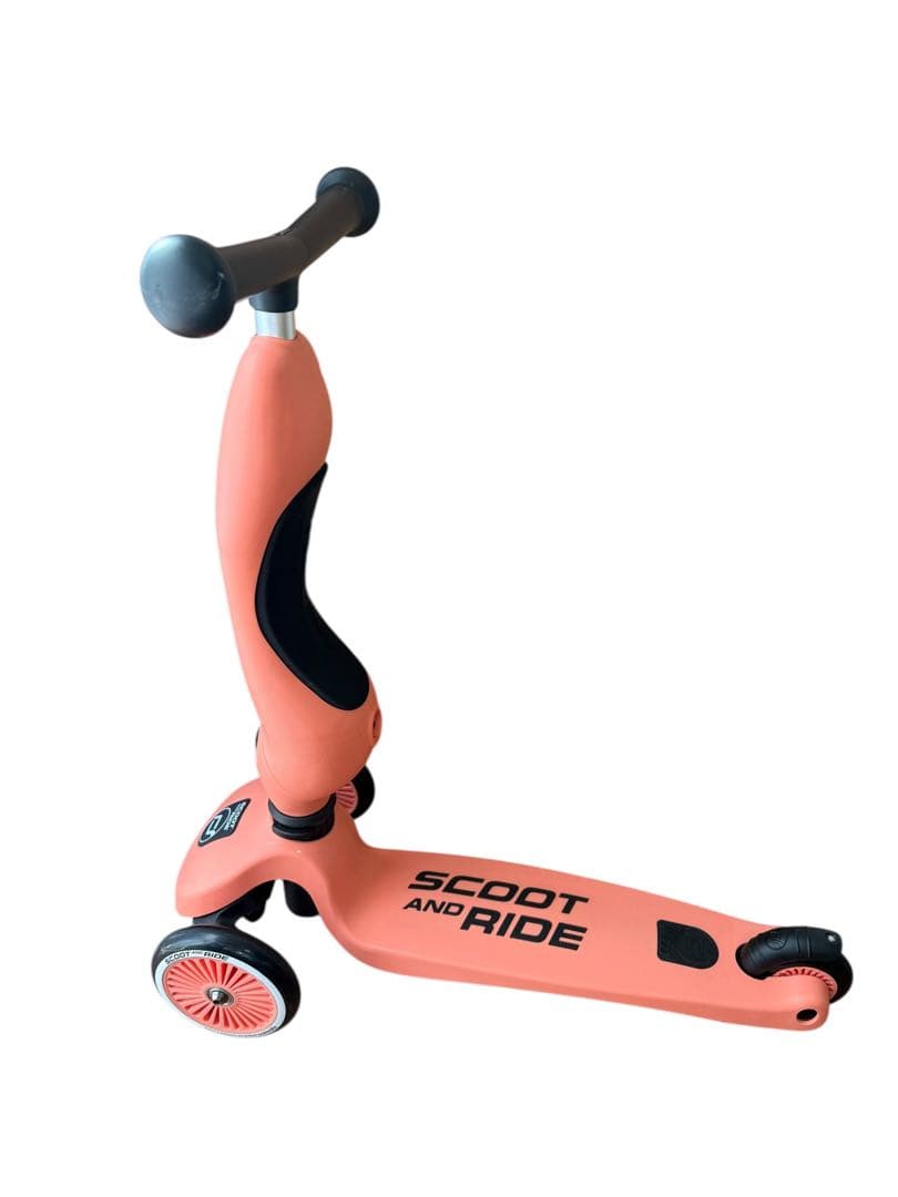 SCOOT AND RIDE ピーチ 三輪車 ヘルメット付　極美品