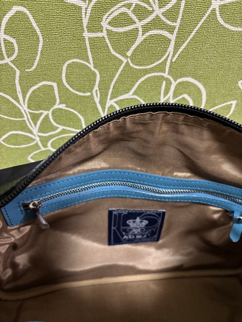 ADMJ デイビス ボディバッグ ブラック