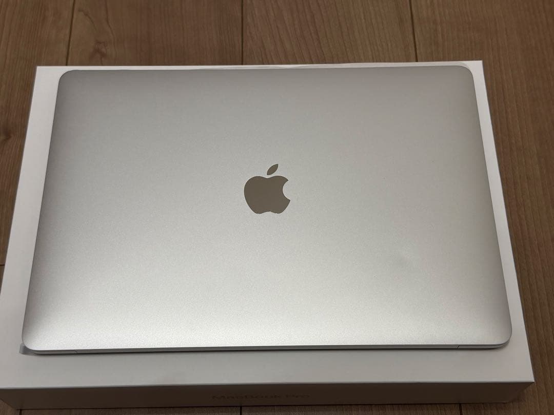 Apple MacBook Pro 13インチ、M2、2022、256GB