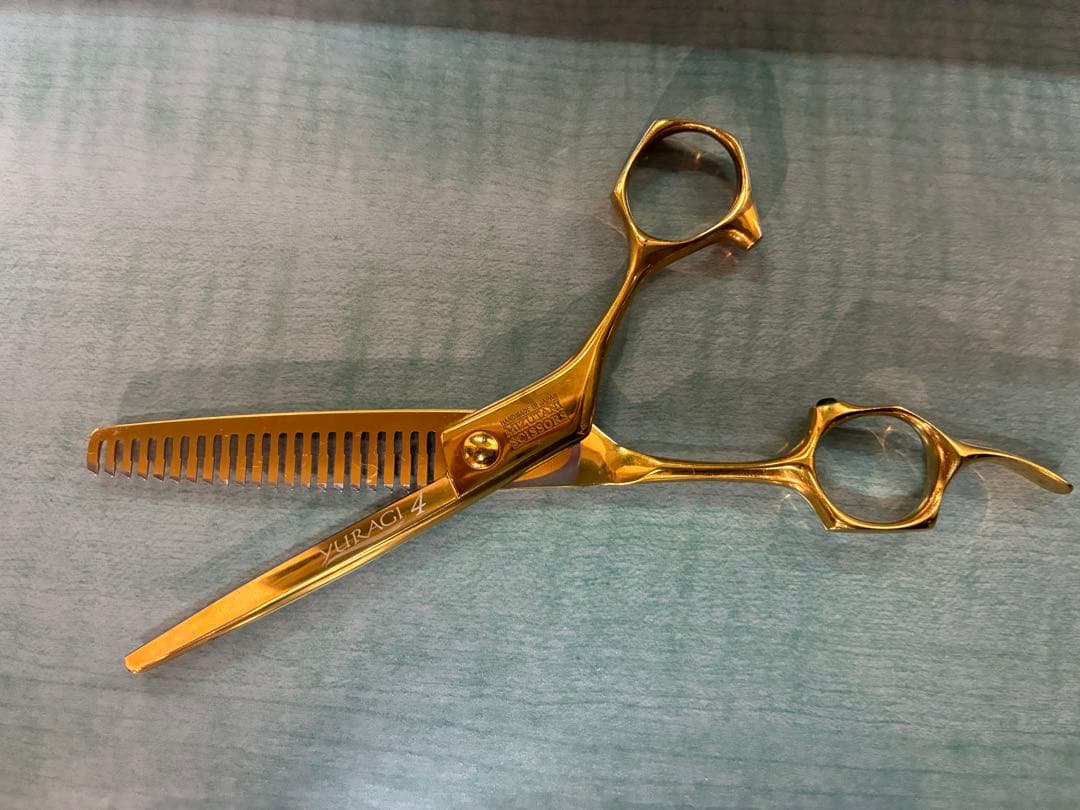 YURACHI 4 ゴールド セニングシザー
