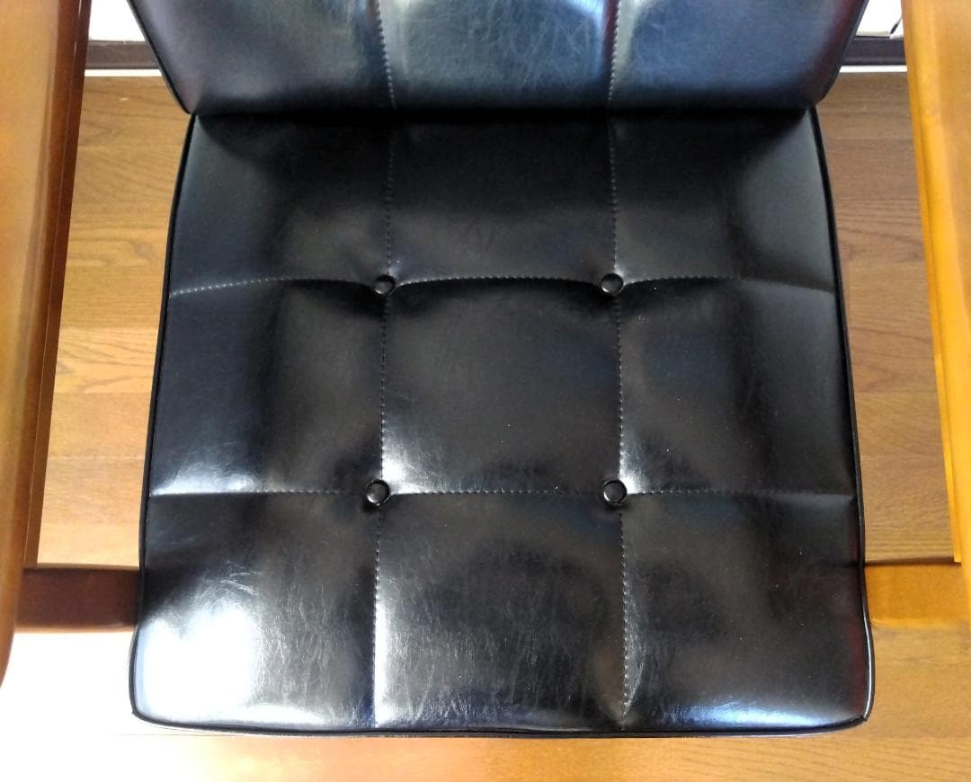 カリモク60 Kチェア 1シーター スタンダードブラック W36170BW ②