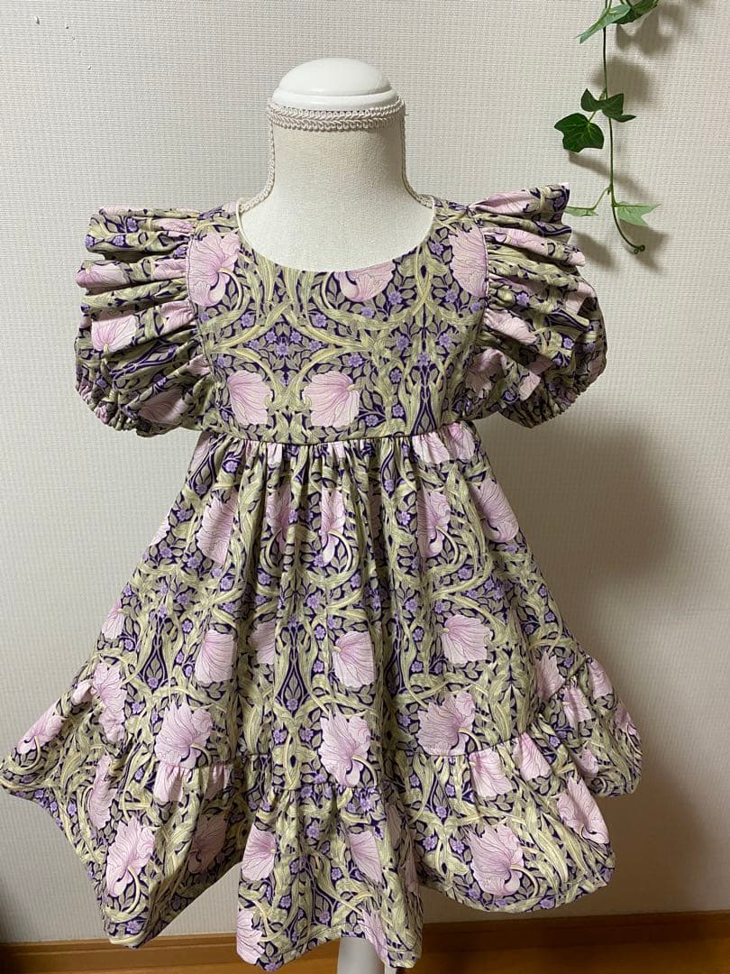 ハンドメイド　フリルウエストギザーワンピース