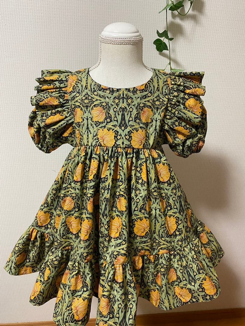 ハンドメイド　フリルウエストギザーワンピース