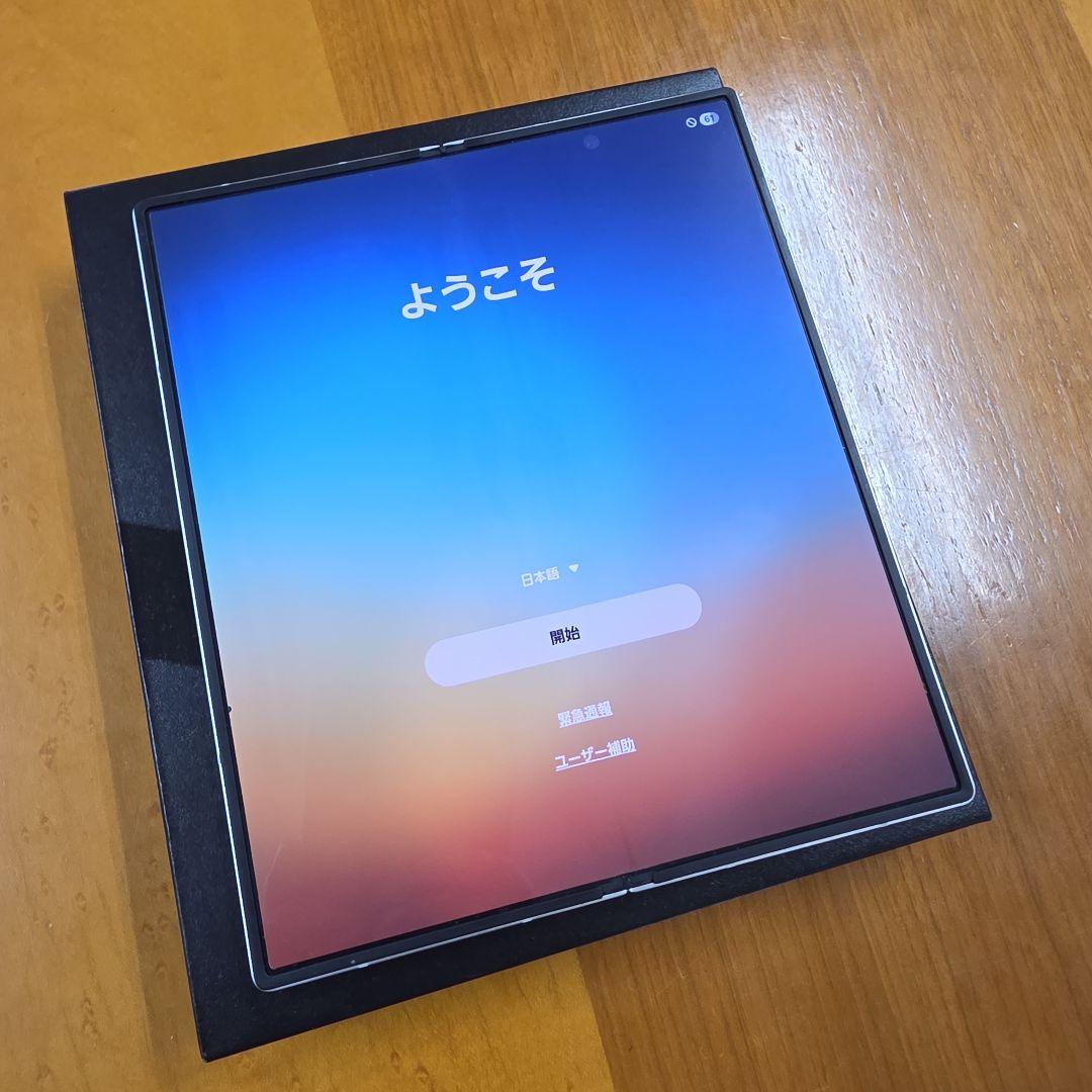 日本版SIMフリー Galaxy Z Fold6 ホワイト 256GB ケース付