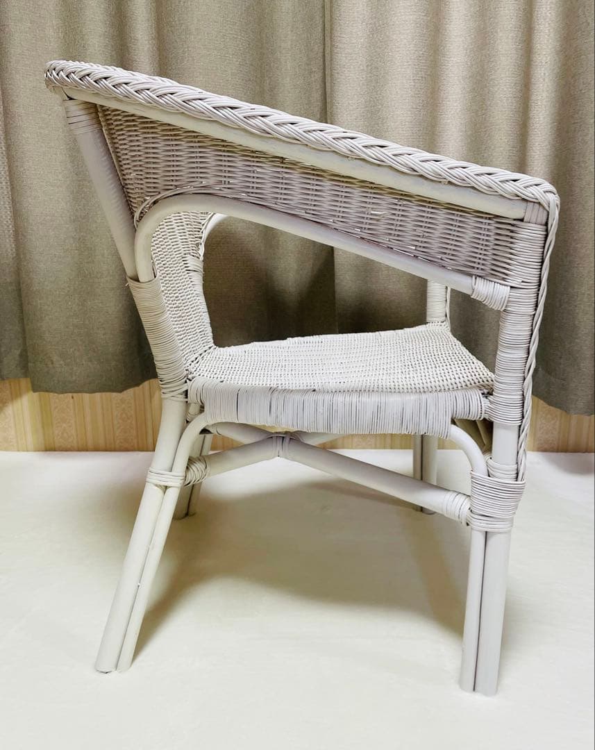 送料込み/タグ付き/新品未使用/ラタン/ホワイト/アームチェア