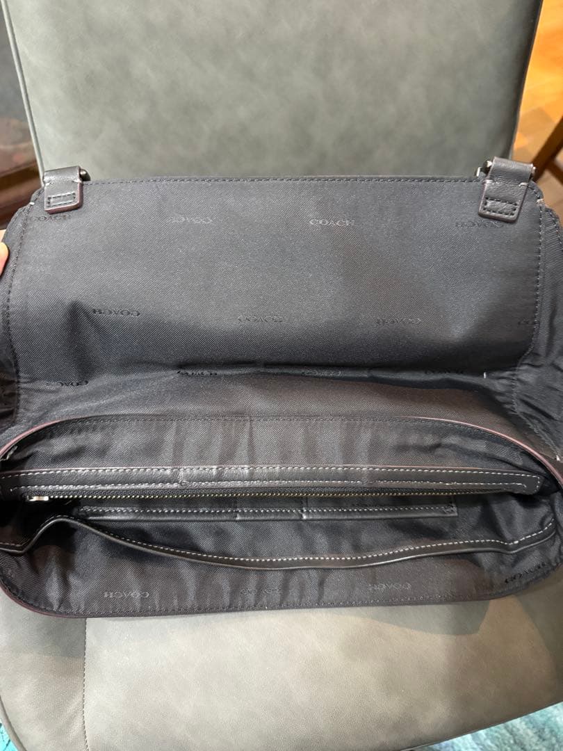 COACH リビングトン　ショルダーバッグ　バイクバッグ