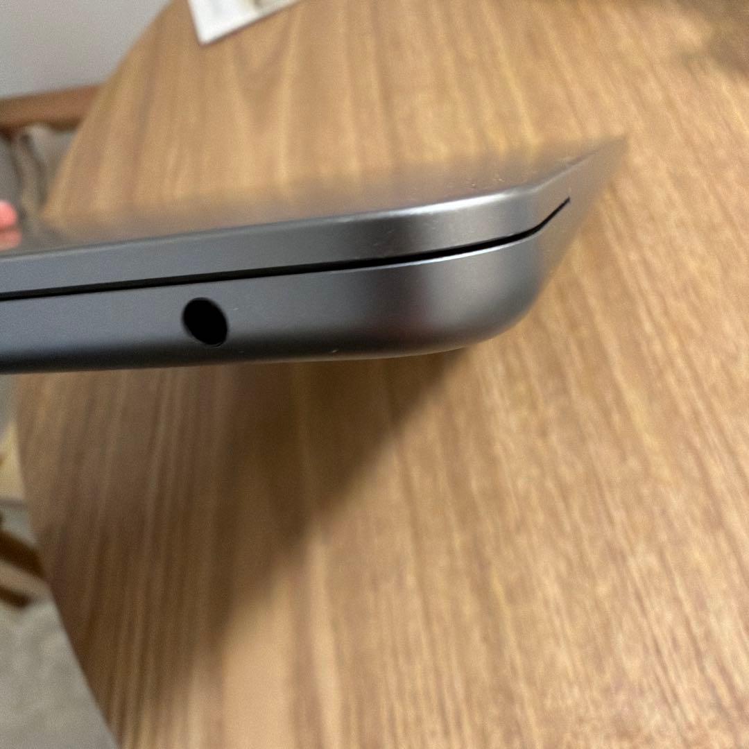 MacBook Air M2 13.6 8GB/256GB スペースグレイ