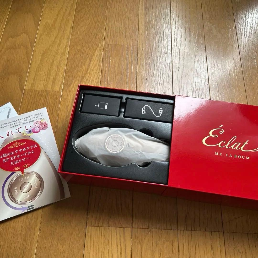 Éclat ME LA BOUM 美顔器　ラボンエクラ