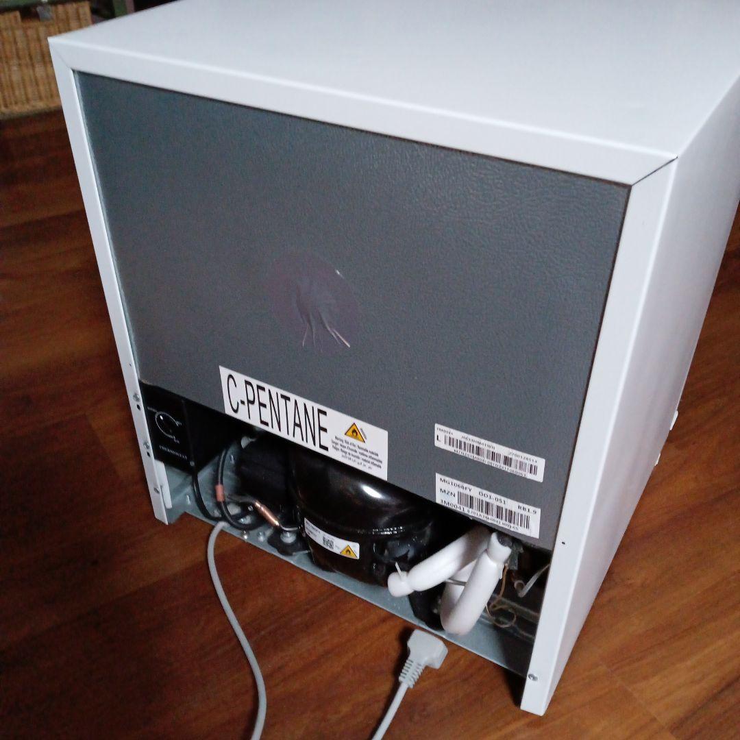 ホワイト冷凍庫 C-Pentane