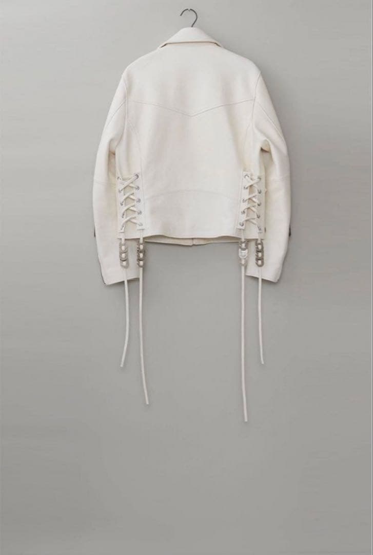 こんMASU 21aw CLOVER STUDS RIDERS タグ付き