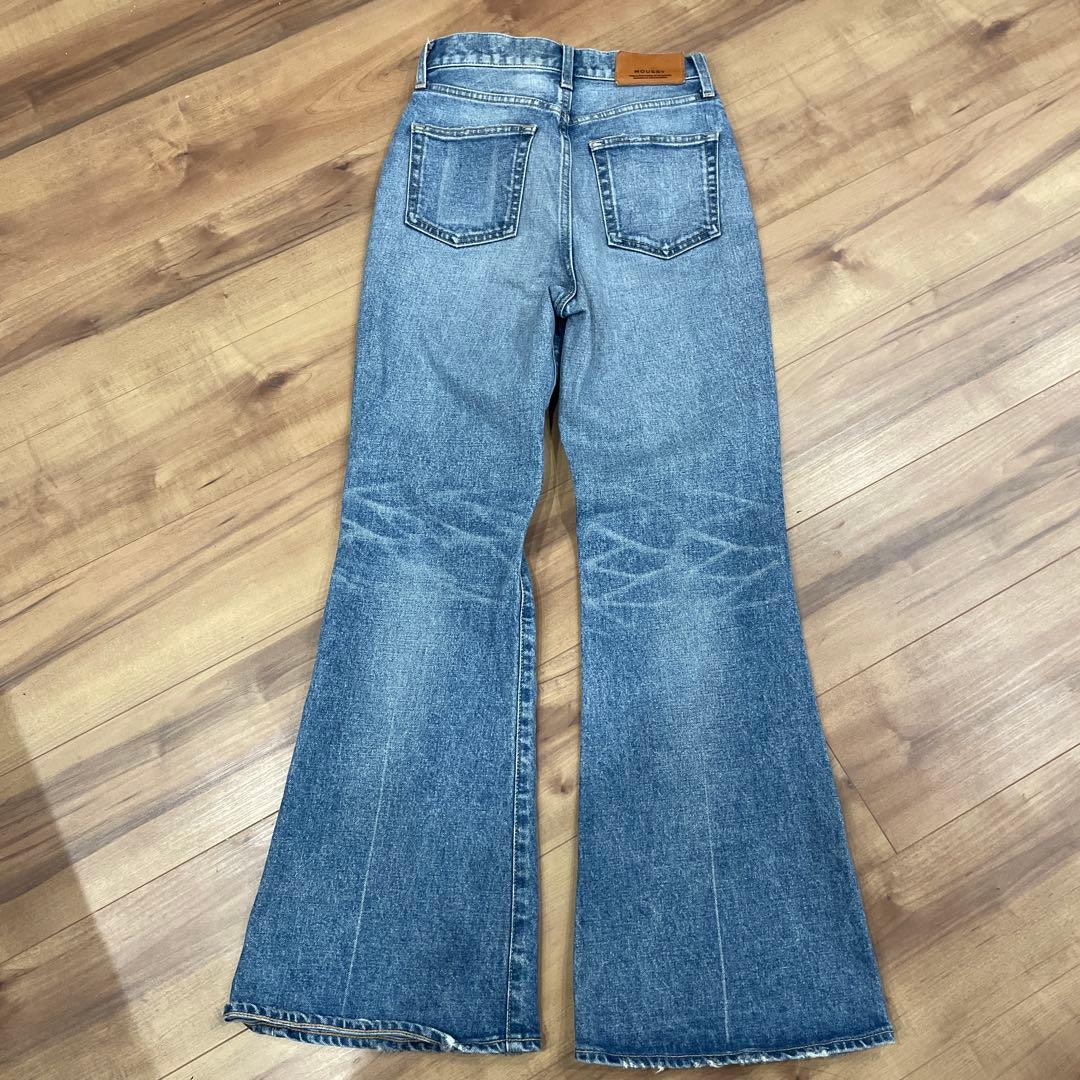 美品　MOUSSY MVSフレアデニム