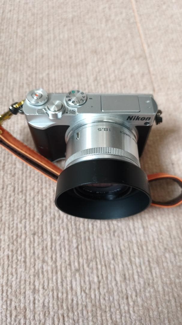 Nikon J5 + 1 NIKKOR 18.5mm + フード HB-N101