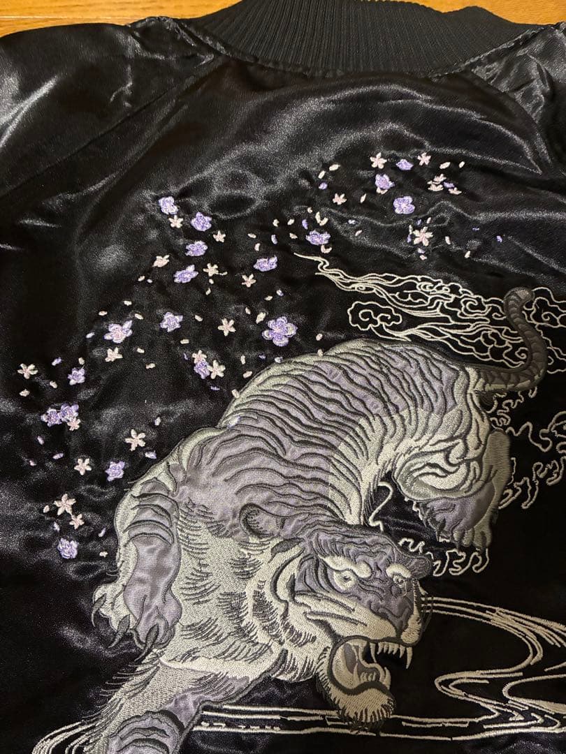 スカジャン 鷹刺繍 Mサイズ　リバーシブル