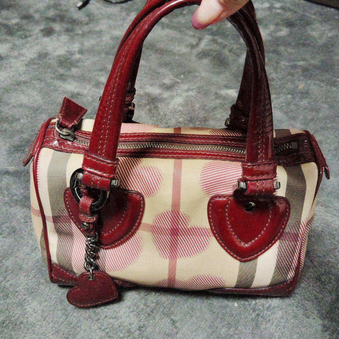 BURBERRY エナメル ハート ハンドバッグ ミニボストン