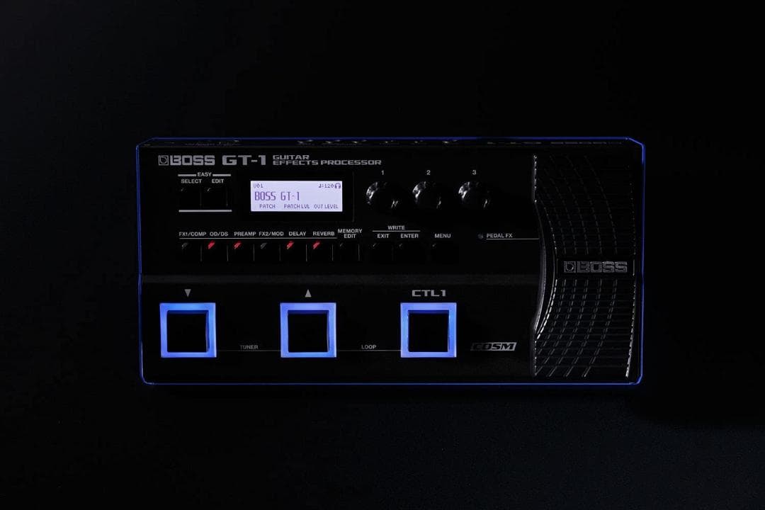 BOSS GT-1マルチエフェクターと純正ACアダプターPSA-100S2セット