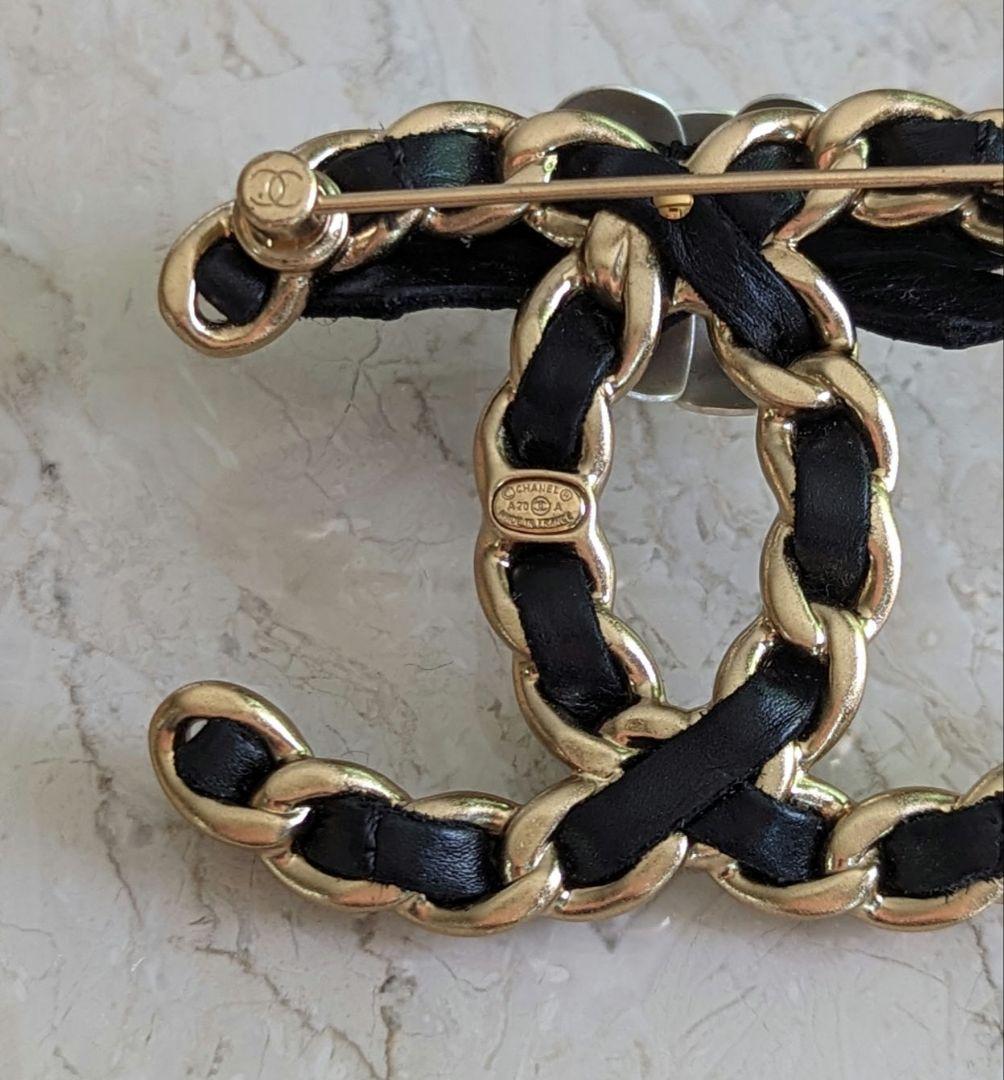 レア★シャネル ブローチ CHANEL チェーンレザー カメリア 20A