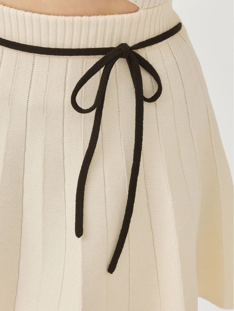 新品タグ付 ダーリッチ ウエストオープンリボンデザインニットミニワンピース F