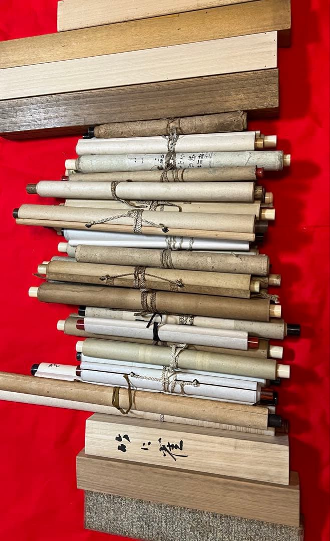 掛け軸　まとめて45本 （花鳥 仏画 書 山水 日本画）など　書画！