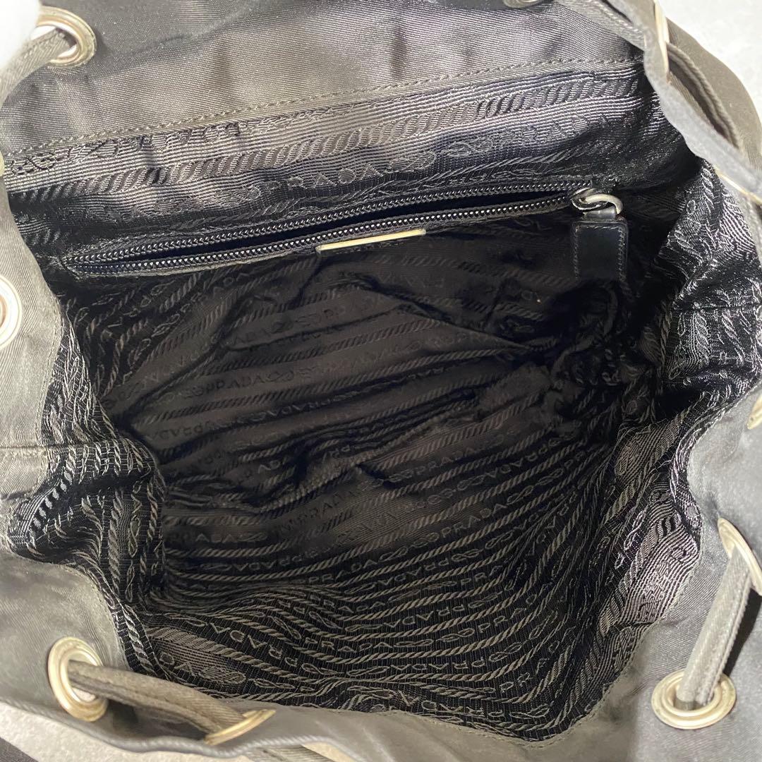 PRADA プラダ　リュック　三角プレート　ナイロン　ブラック　黒