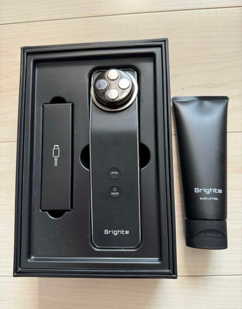 佐々木希アンバサダー ELEKI LIFT Brighte美顔器 エレキリフト