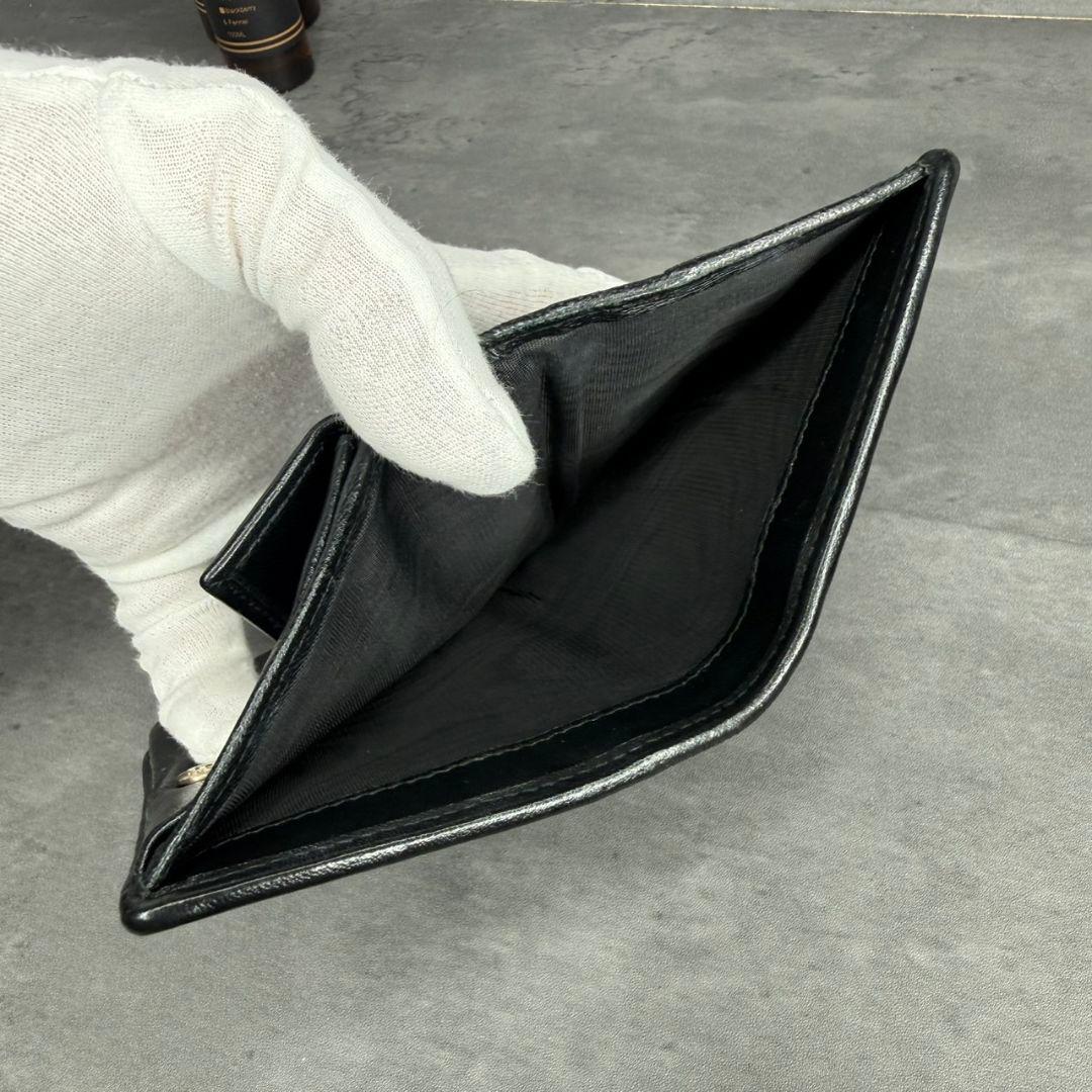 PRADA プラダ ラムスキン 本革 二つ折り財布 ブラック キルティング