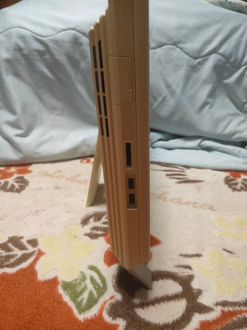 ESPRIMO FH52/T ホワイト デスクトップPC