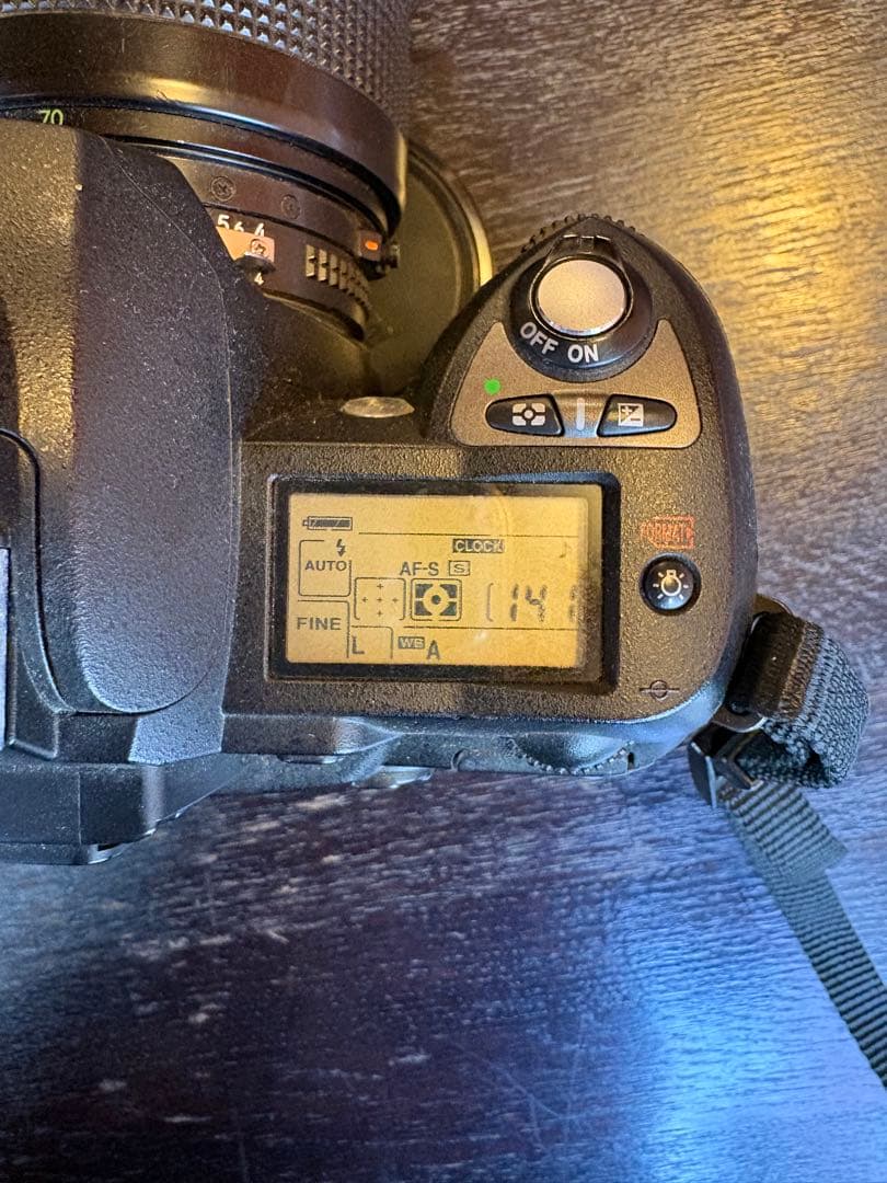 Nikon D70 NKKOR 70-210 レンズ付