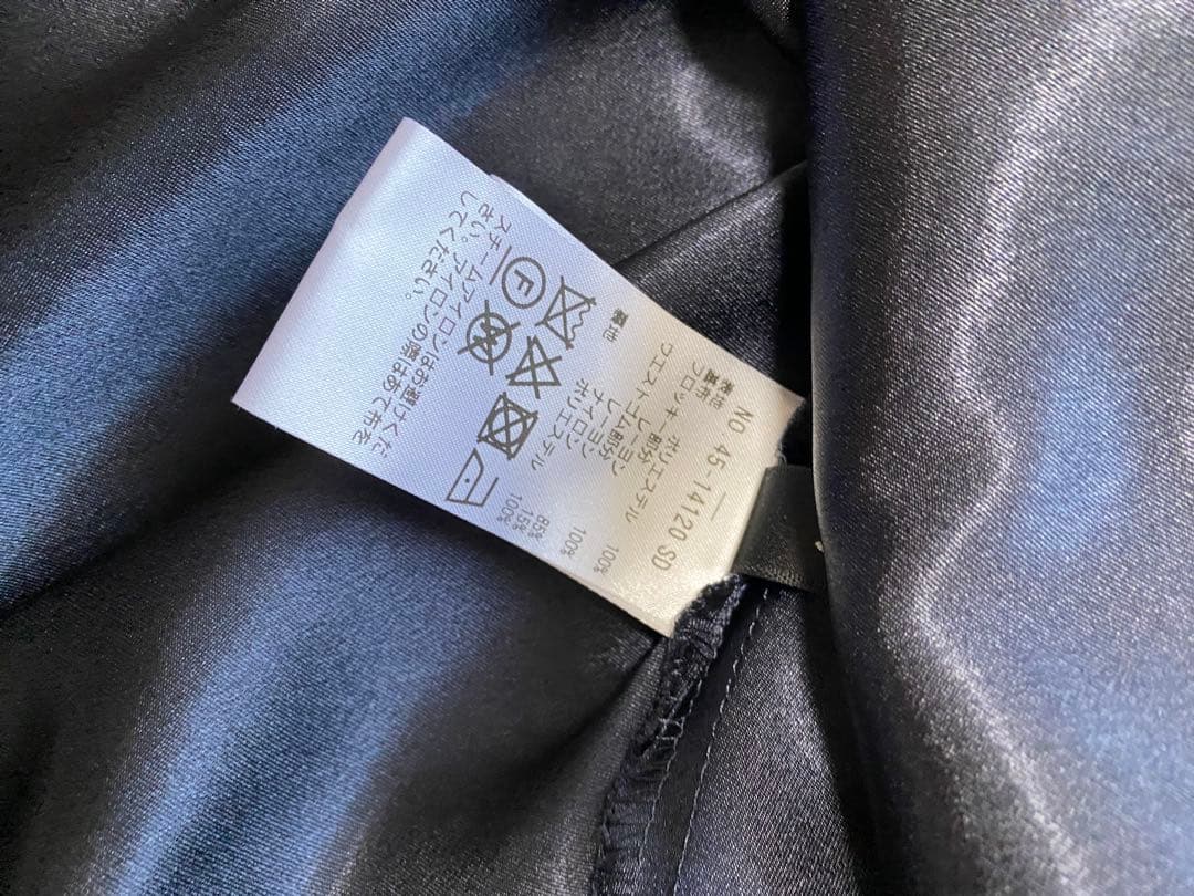 ストロベリーフィールズ　2024AW フロッキー花柄フレアスカート　ネイビー