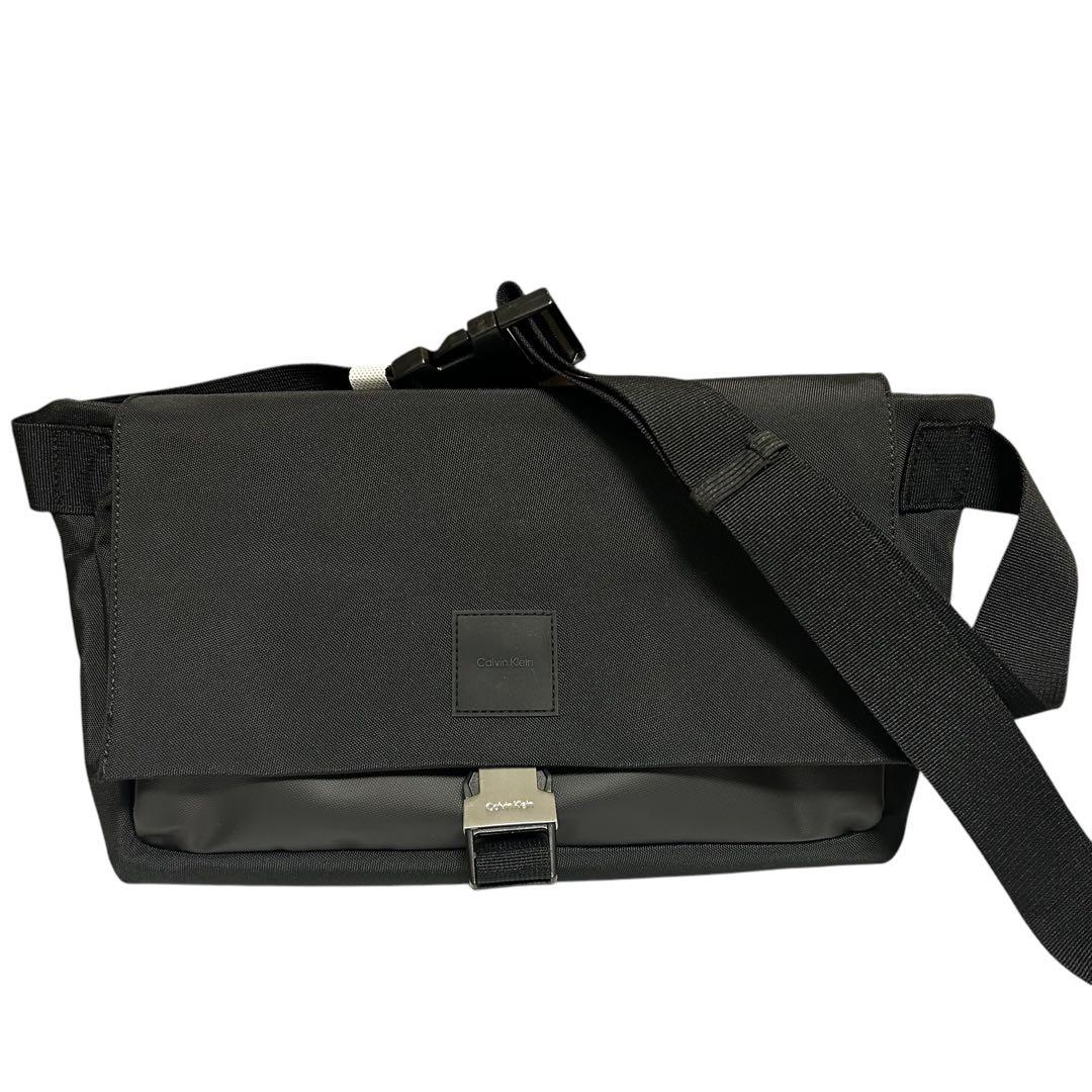 【新品】  ユーティリティ メッセンジャー スリングバッグ