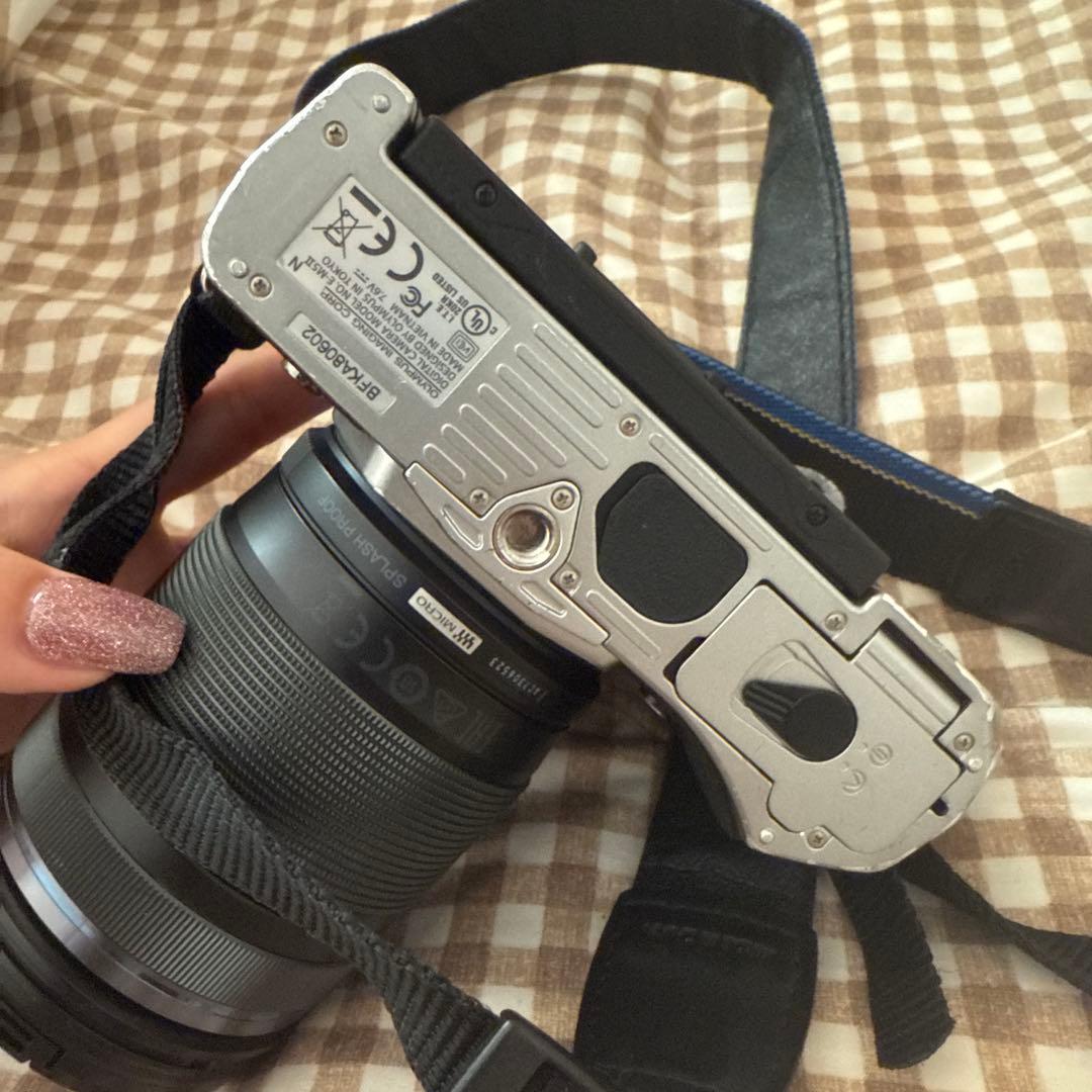 デジタルカメラ OM-D E-M5 Mark II