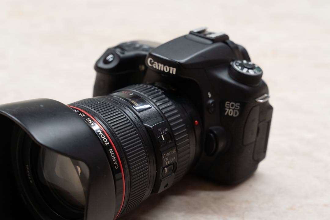【カメラを始めたい方にオススメ！】Canon EOS 70D +レンズ3本セット
