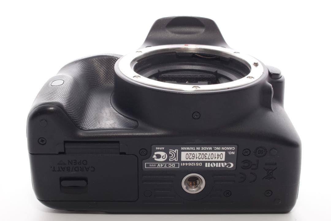 ゲリラセール❣️Canon EOS Kiss X7 レンズキット　スマホ転送　軽量