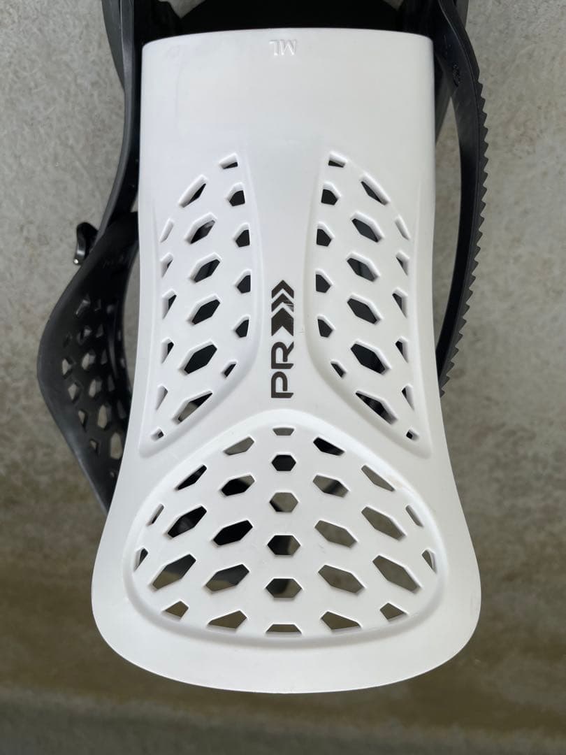 FLUX PR スノーボードビンディング ブラック/ホワイト