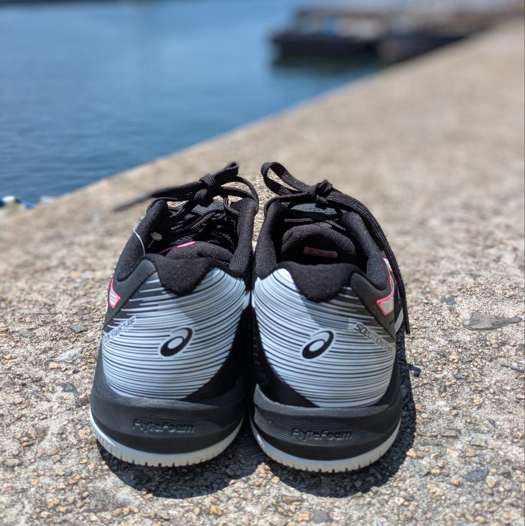 asics テニスシューズ25.5