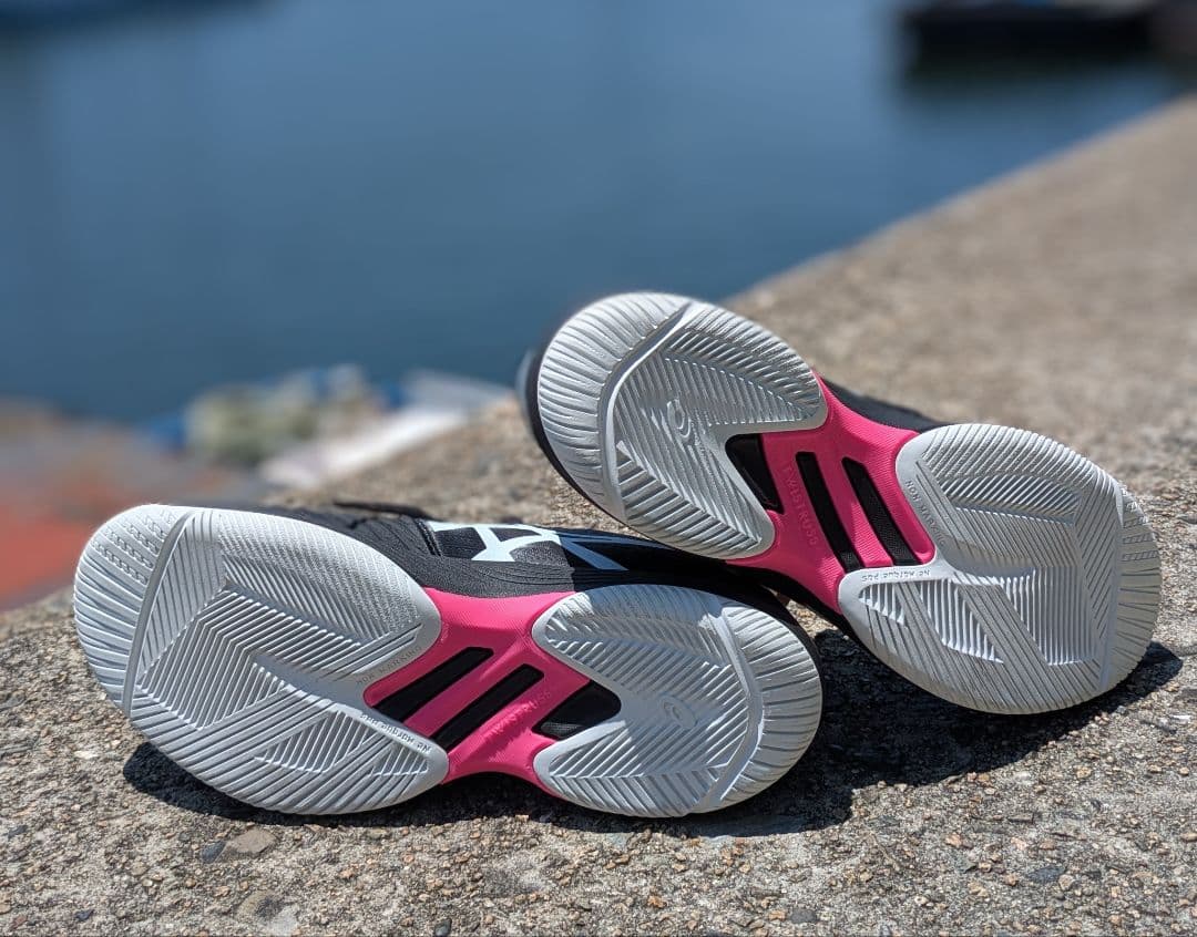 asics テニスシューズ25.5