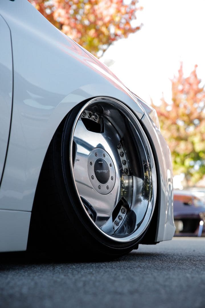 《希少》ユーロライン 18インチ 10j 4本　リバレル タイヤ付き