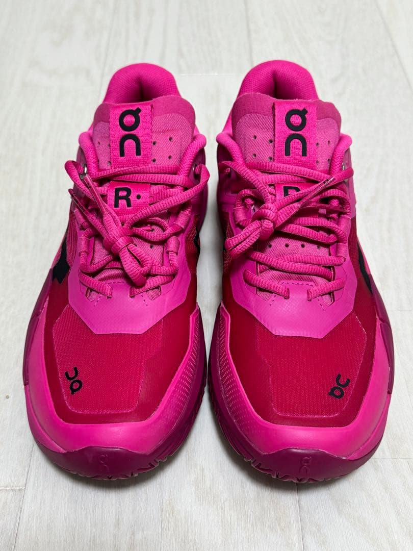 【新品未使用・試着のみ】on The ROGER Pro2