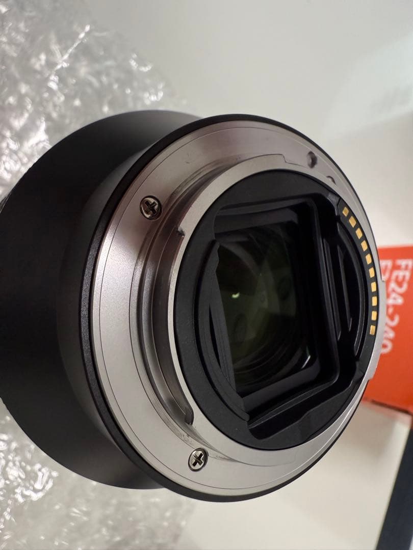 新品同様品　ソニー　SEL24240