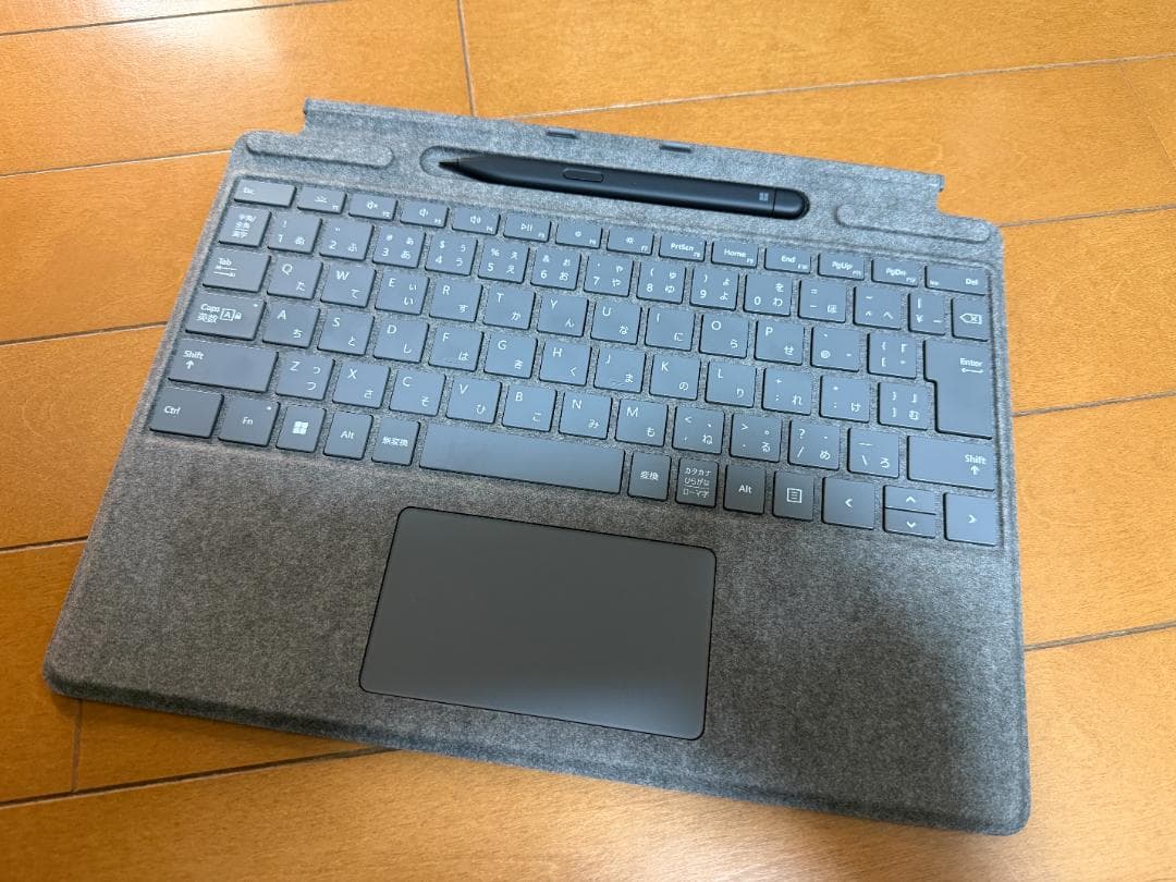 Surface Pro Signature キーボード(スリムペン2付