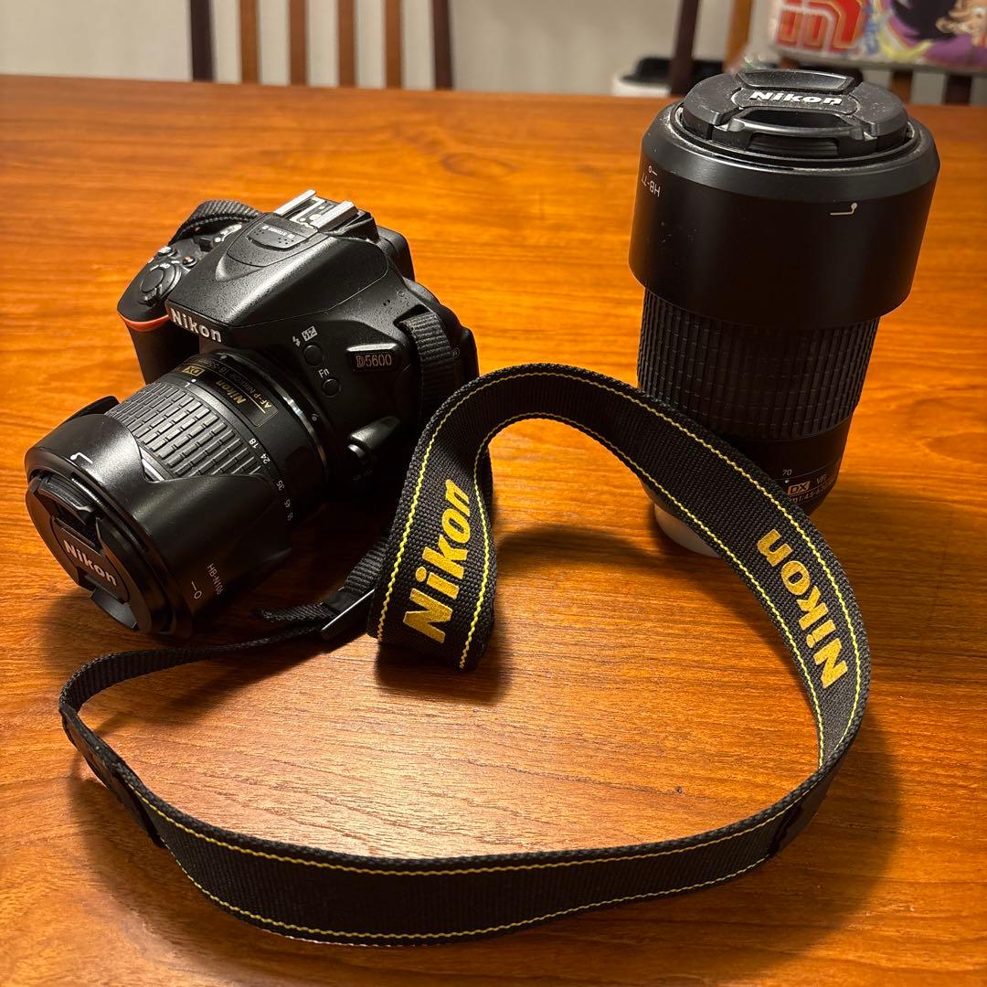 Nikon D5600ダブルズームキット+35mm f1.8 単焦点レンズ