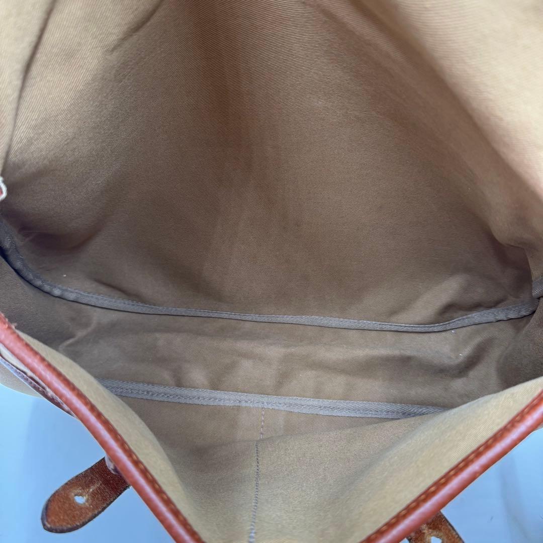 極美品✨ ブレディー ARIEL TROUT メッセンジャーバッグ A4 茶色