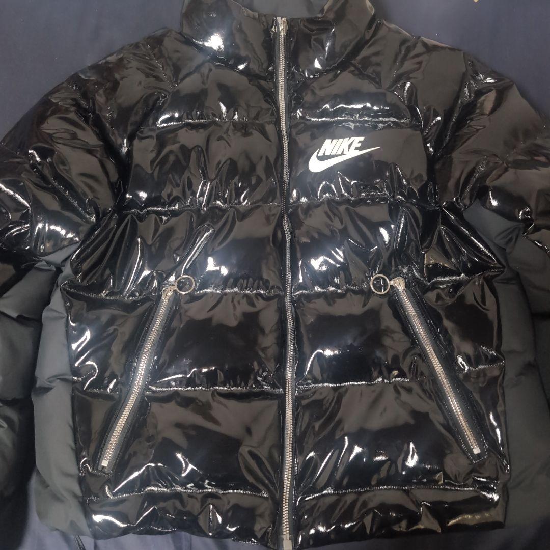Nike ブラック ダウンジャケット