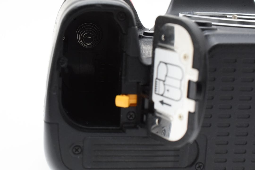 超美品 ニコン D610 デジタル ボディ ショット枚数　14752枚 M318