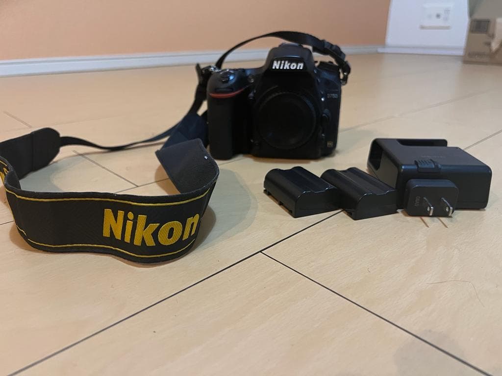 デジタルカメラ D750